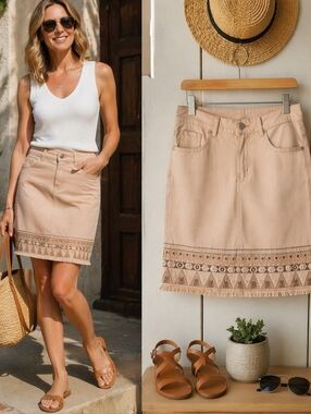 Charlie B Skort Skirt Embroidered Hem Stretch Cotton Cream Blush Fringe Size 8